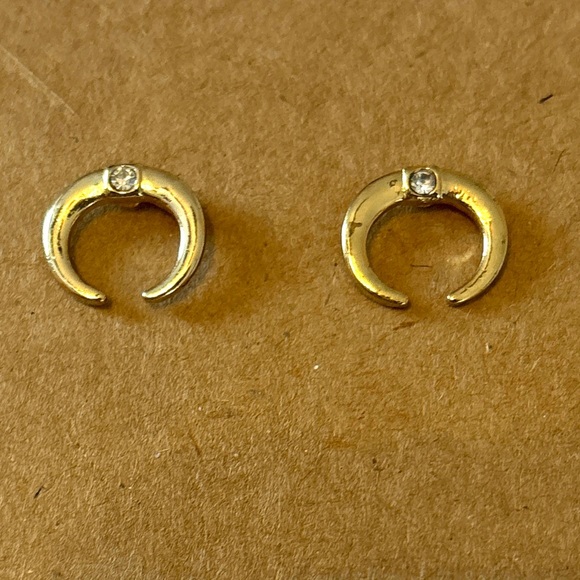 Jewelry - ❗4/$25❗Fashion Gold-Tone Crescent Moon Earrings